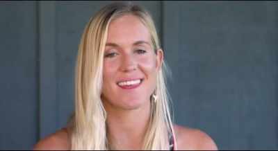 It's literally the most
beautiful wave to see in person. - Bethany Hamilton: Unstoppable
