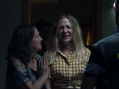 -It's my little girl, María.
-I know, I know. - Piggy