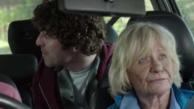 It's lovely and warm, the seats. - Motherland