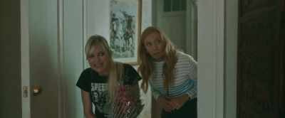 It's Macey and Savanna,
Aunt Hilda. - The Estate