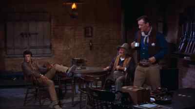 It's me, Carlos. - Rio Bravo