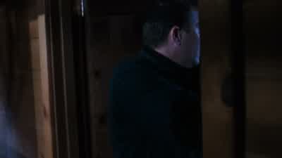 - It's me. - The Bodyguard