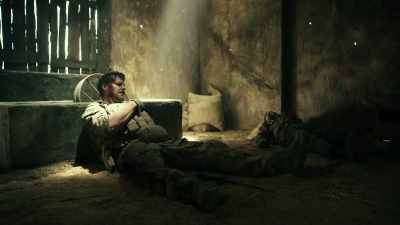 It's Medders, right? Medders. - SEAL Team