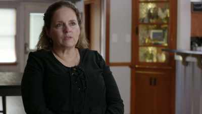IT'S MESSED UP THAT SHE LEFT
HER KIDS WITH SHAUN - Evil Lives Here: Shadows Of Death