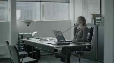It's Mette Rohde.
I'll be right down. Thank you. - The Bridge