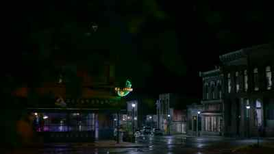 It's midnight. Nothing's open. - Roswell, New Mexico