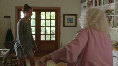 It's mom!
She's on a rampage, - Snapshots