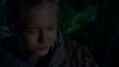 It's... my parents. - The 100