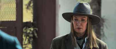 It's nice seeing you, Elizabeth,
despite the circumstances. - Mrs. Davis