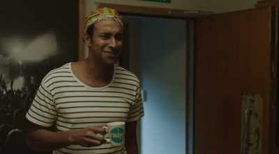 - It's nice that you think that.
- Up to you. - The Other Guy