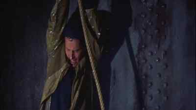 It's no use. I'm going back. - The Wreck of the Mary Deare