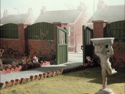 It's no use prevaricating about the bush - The Wrong Trousers