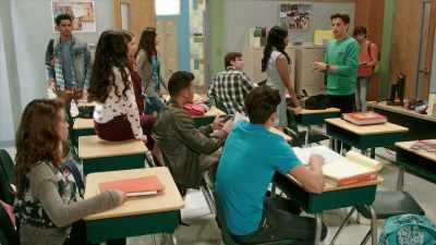 - It's not a date!
- [conversations stop] - I Am Frankie