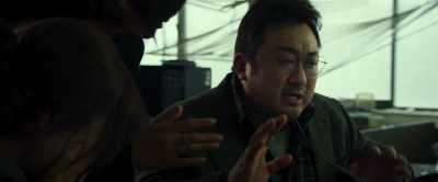 It's not General Choi.
It's me. I'm in charge. - Ashfall
