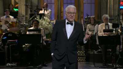 ‫It's not going anywhere, even
‫though it stinks.
‫And there are so many members of - SNL50: The Anniversary Special