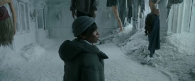 It's not her. John. - Luther: The Fallen Sun