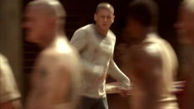 It's not her. - Prison Break
