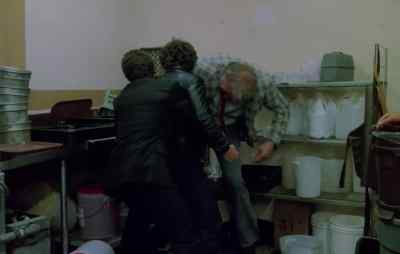 It's not him, Matty, stop it! - Fear City