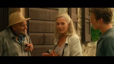 It's not him. - Letters to Juliet