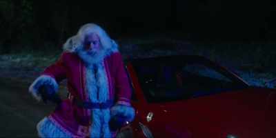 It's not mine. What, this? - The Heist Before Christmas