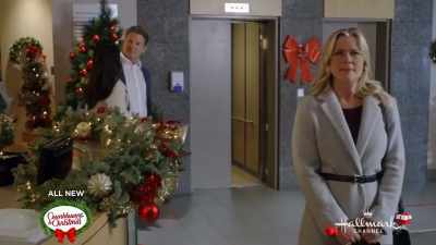 It's not on the teleprompter, - Good Morning Christmas!