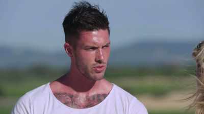 It's not really, like, my,
like, ideal first date. - Love Island