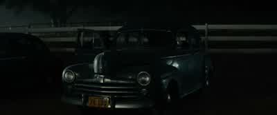 - It's not starting! - Gangster Squad