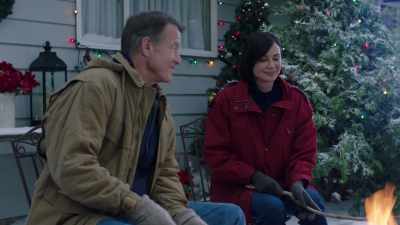 It's not the same without burnt
Christmas cookies. - Happy Holidays from Cherry Lane