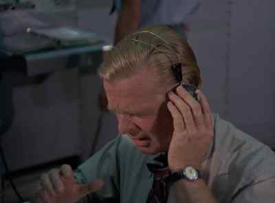It's not there. - The Six Million Dollar Man