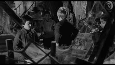 It's nothing. - Children of the Damned