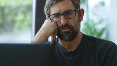 It's now,
and that's incredibly painful, - Louis Theroux: Life on the Edge