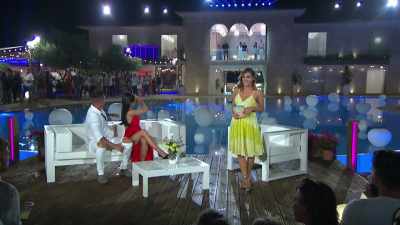 It's now time to reveal
the couple in third place. - Love Island