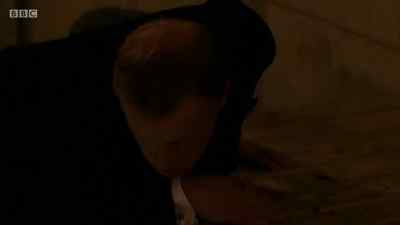 It's OK. Come on, Nina, it's OK.
Mitchell? - Being Human