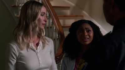 - It's okay, danielle.
- [danielle scoffs] - Look Who's Stalking