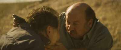 - It's okay.
- Demetrio, please, help me. - Belzebuth