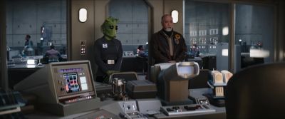 It's okay. He can stay. - The Mandalorian