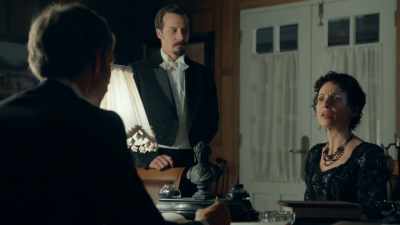 It's okay.
I promise. - Grand Hotel
