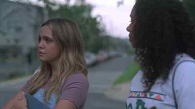 It's okay... I'll do it. - Pretty Little Liars: Original Sin