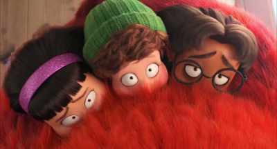 - It's okay, it's me!
- (MUFFLED SCREAMING) - Turning Red