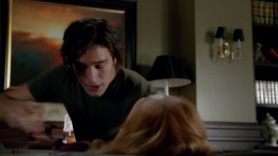 - It's okay. Let me see. Let me see.
- No, don't. - Under the Dome