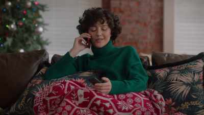It's okay. Mom, - The 5-Year Christmas Party