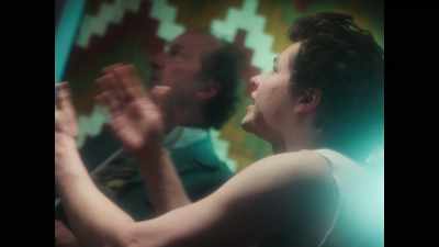 - It's old!
- Yeah, - Pistol