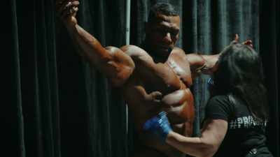 It's only when they start
to put the oil on - Breaking Olympia: The Phil Heath Story