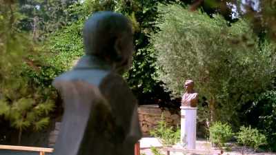 It's only very recently that Crete
erected a statue to honour - Raiders of the Lost Past with Janina Ramirez