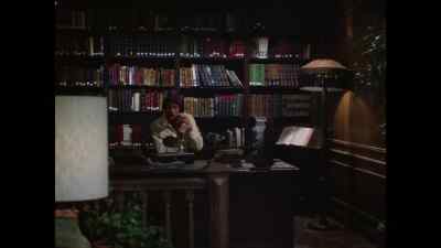 It's open. - Kolchak: The Night Stalker