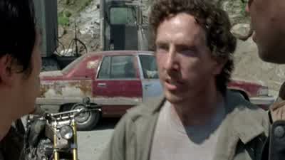 It's open! - The Walking Dead