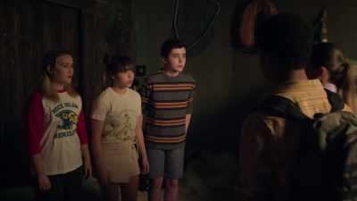 - It's opening.
- By itself. - Rock Island Mysteries