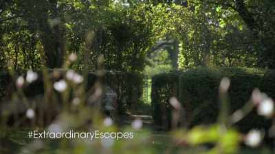 It's our final day in
beautiful Suffolk - Extraordinary Escapes with Sandi Toksvig
