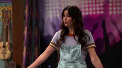 - It's our sand sculpture, - Side Hustle