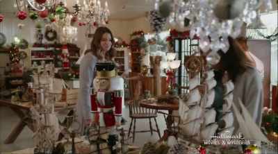It's packed to the brim, - A Godwink Christmas